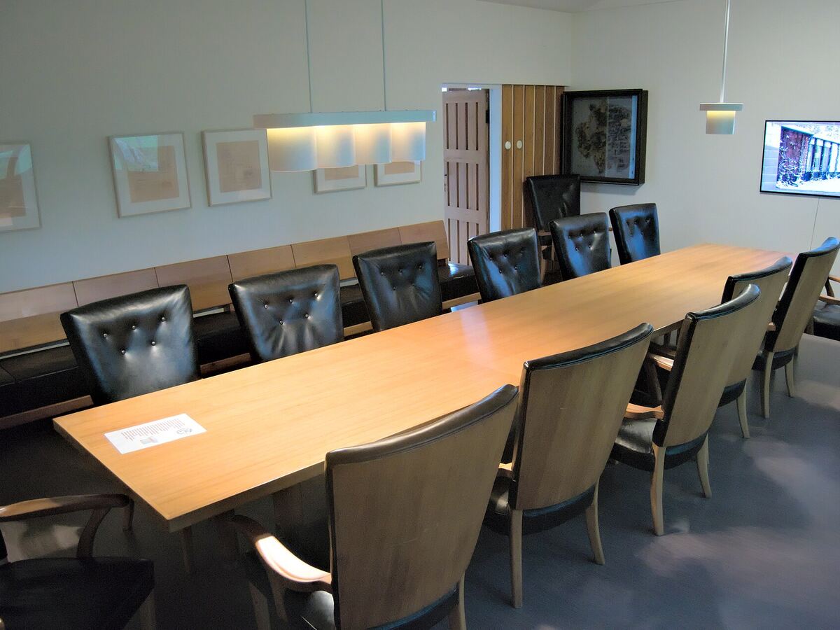 Board & Investor Reporting Pack, illustrative photo